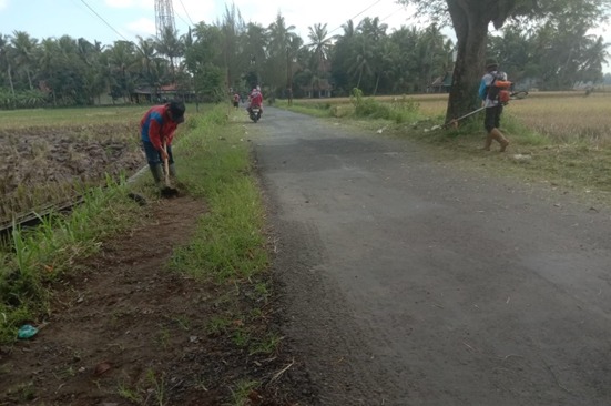 Kegiatan Pemeliharaan Rutin Jalan  ruas Tamansari – Sruwoh