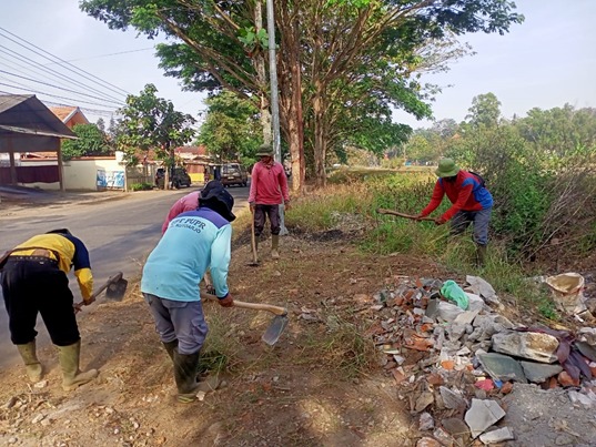 Kegiatan Rutin Pemeliharaan Jalan  Let. Jend S Parman