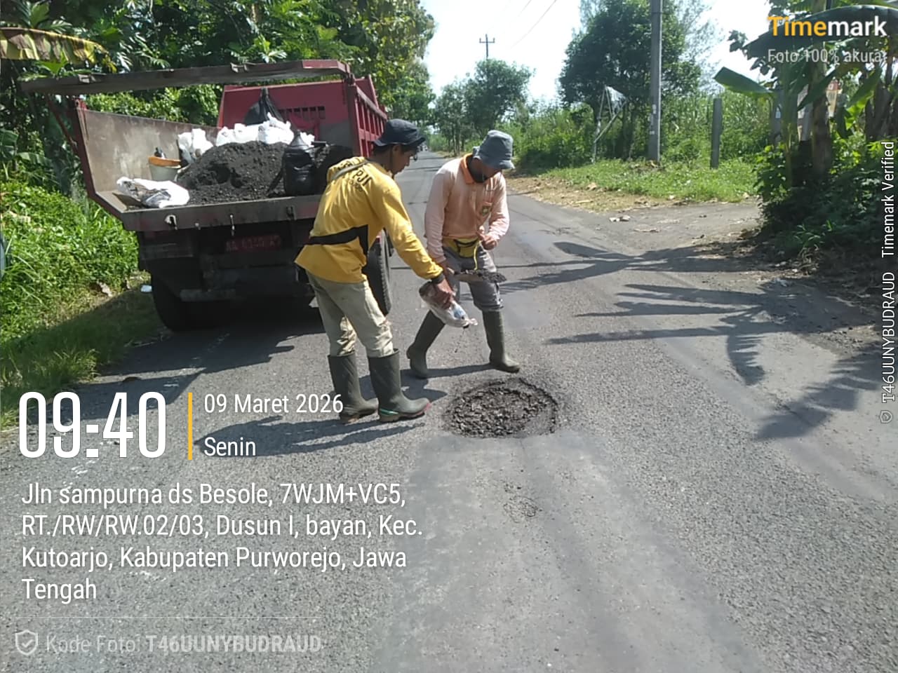 UPT PJI Wilayah Kutoarjo Lakukan Penambalan Jalan Jelang Arus Mudik Lebaran