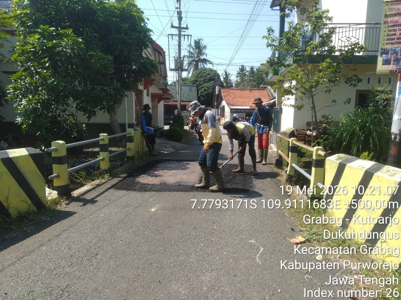 UPT PJI Wilayah Kutoarjo Laksanakan Pemasangan Plat Besi di Jembatan Ruas Jono–Wareng